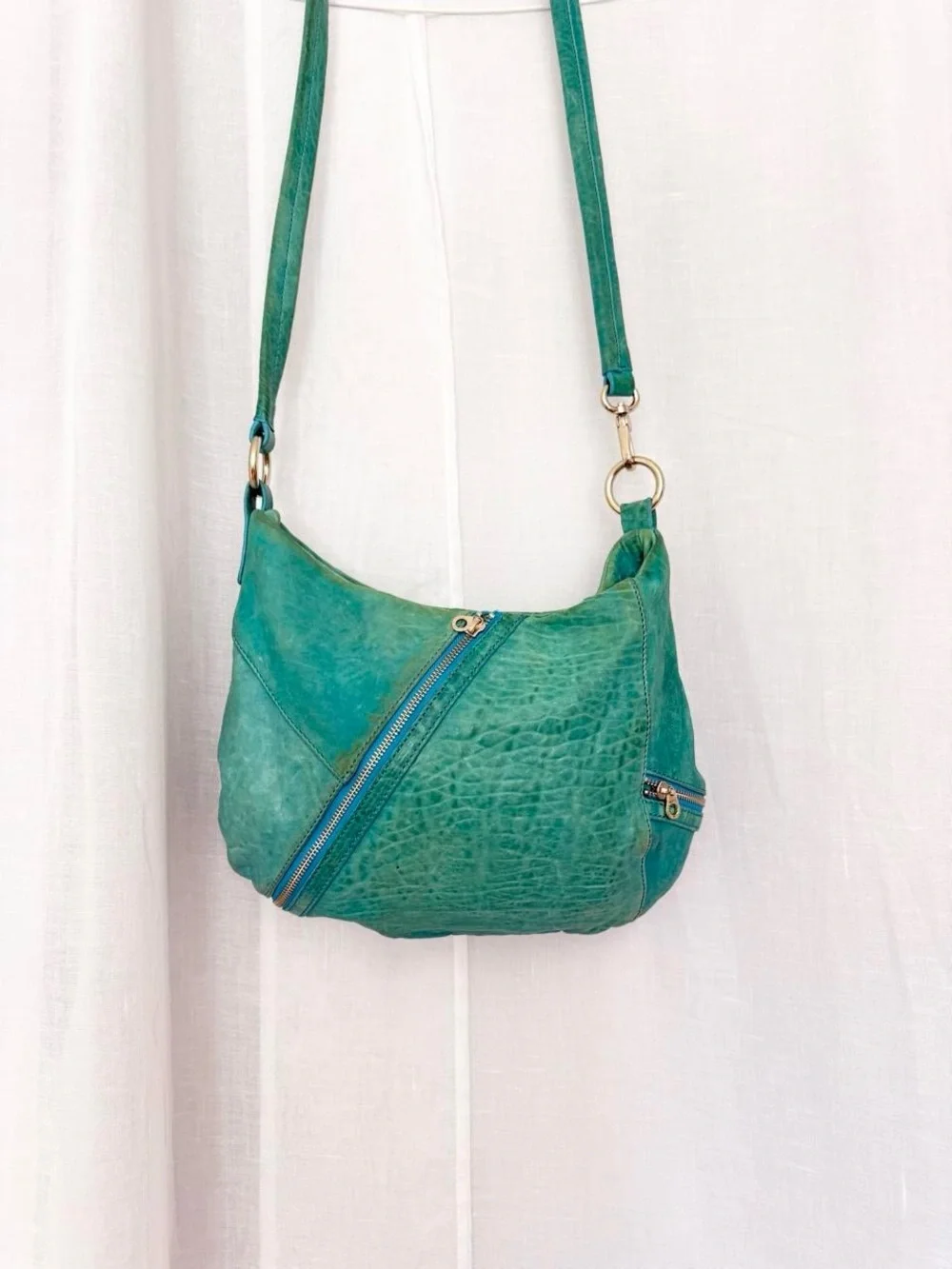 ✿ y2k marc jacobs turquoise leather zip shoulder bag ✿